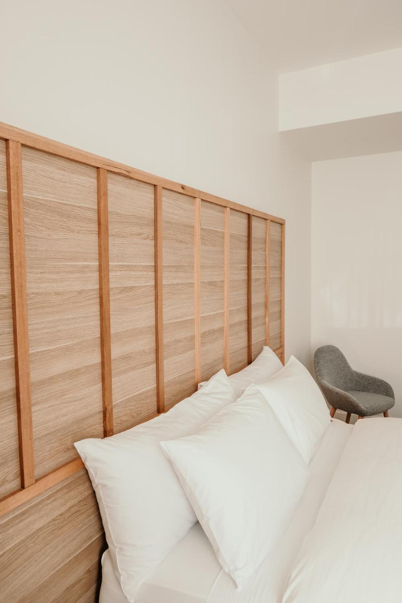 The Oak & Anchor Hotel Port Fairy Eksteriør billede A headboard
